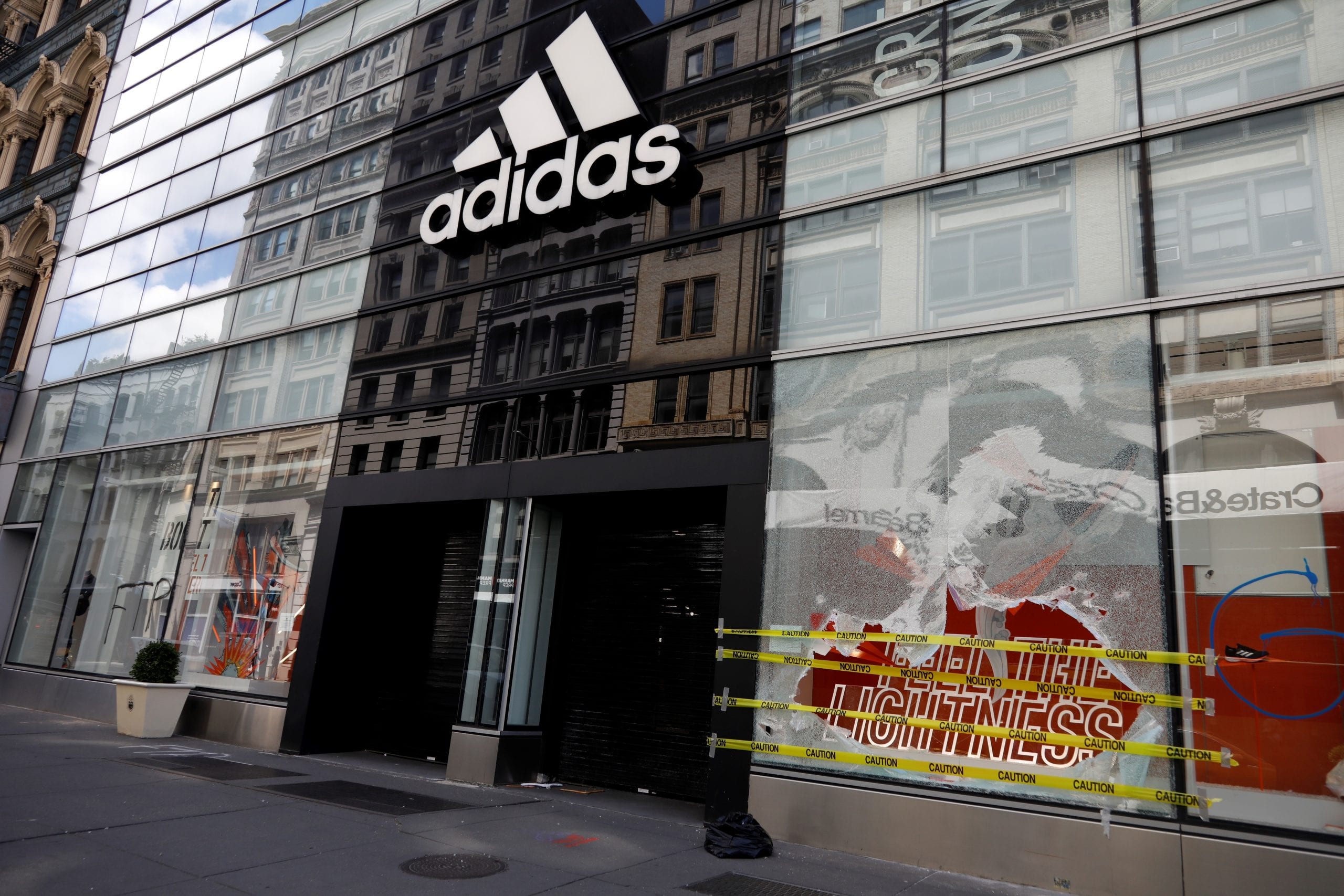 Adidas venderá Reebok y se centrará en su propia marca - Forbes Colombia