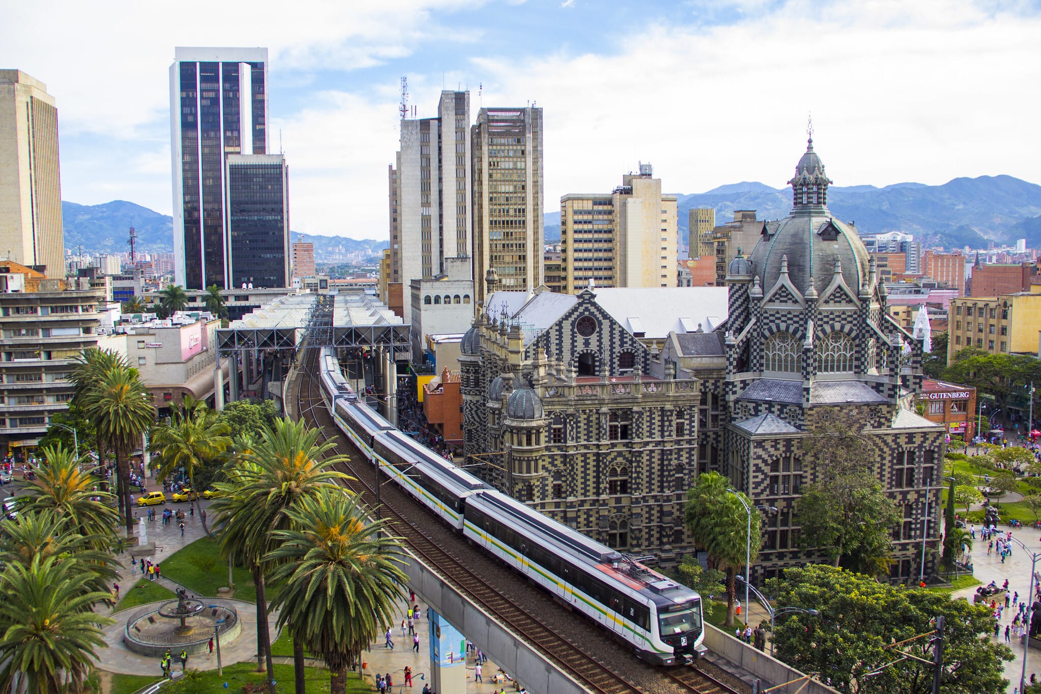 Medellin Automatizara La Recepcion De Llamadas De Emergencia Forbes Colombia