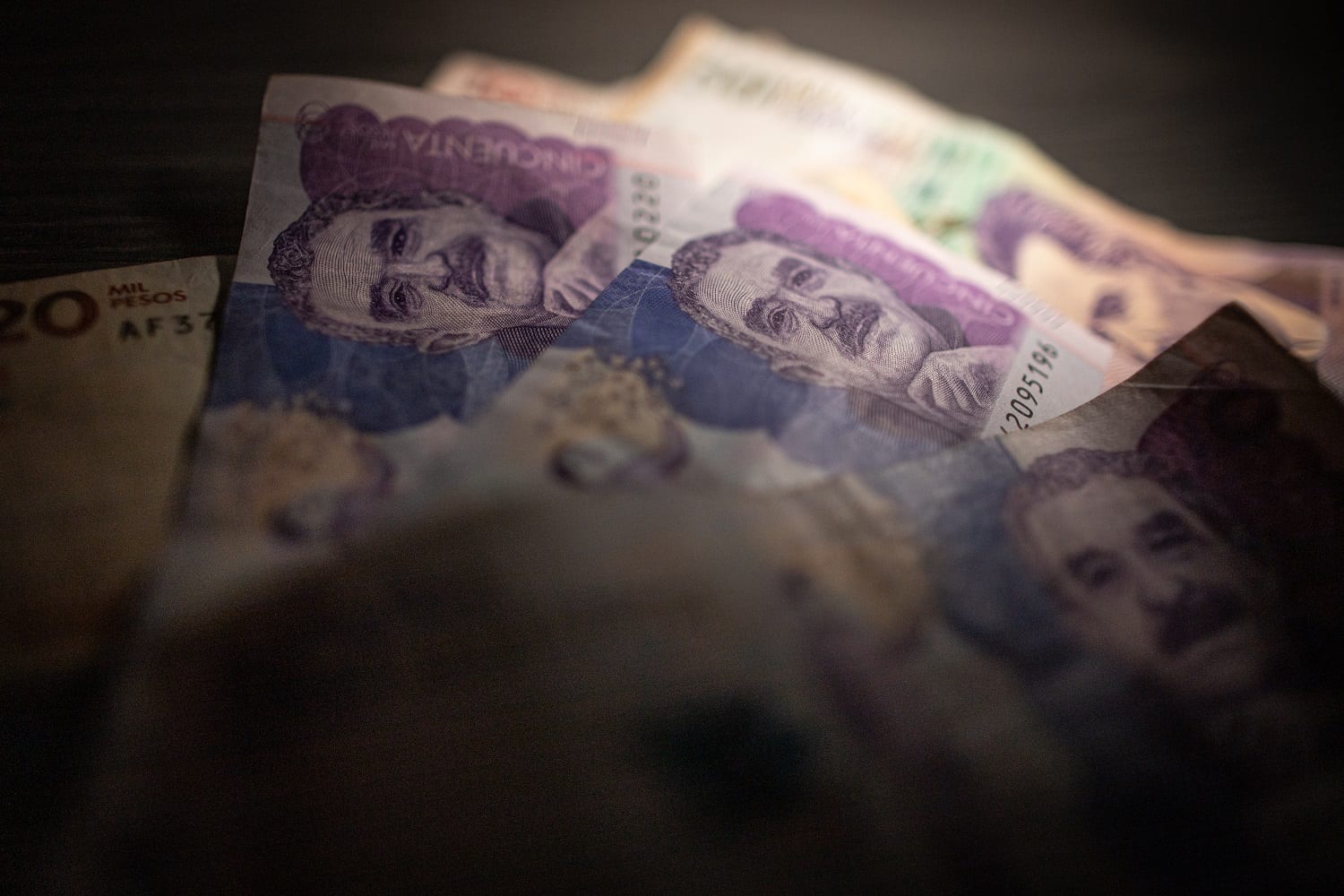 Billetes colombianos, dinero, economía, moneda, dinero en efectivo foto: Diana Rey Melo