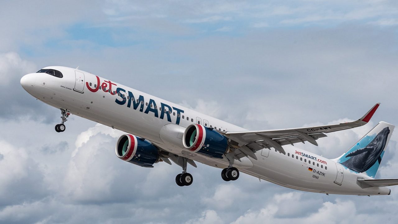 JetSmart y American Airlines anunciaron su alianza para ofrecer códigos  compartidos