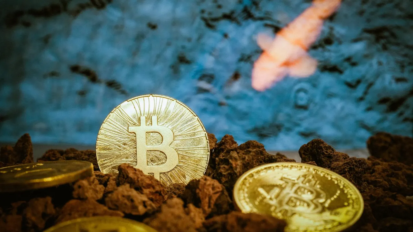 Bitcoin cae por debajo de los US$90.000 mientras continúa el declive de las  criptomonedas